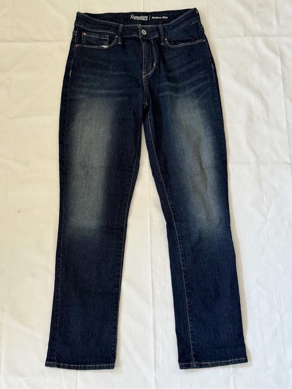 Signature by Levi Strauss Men’s Slim Jeans in Dark Blue Wash
